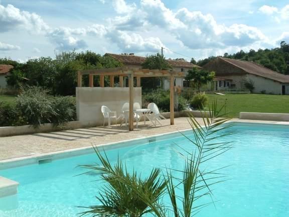 Les Chardons Hotel Chenaud Екстериор снимка